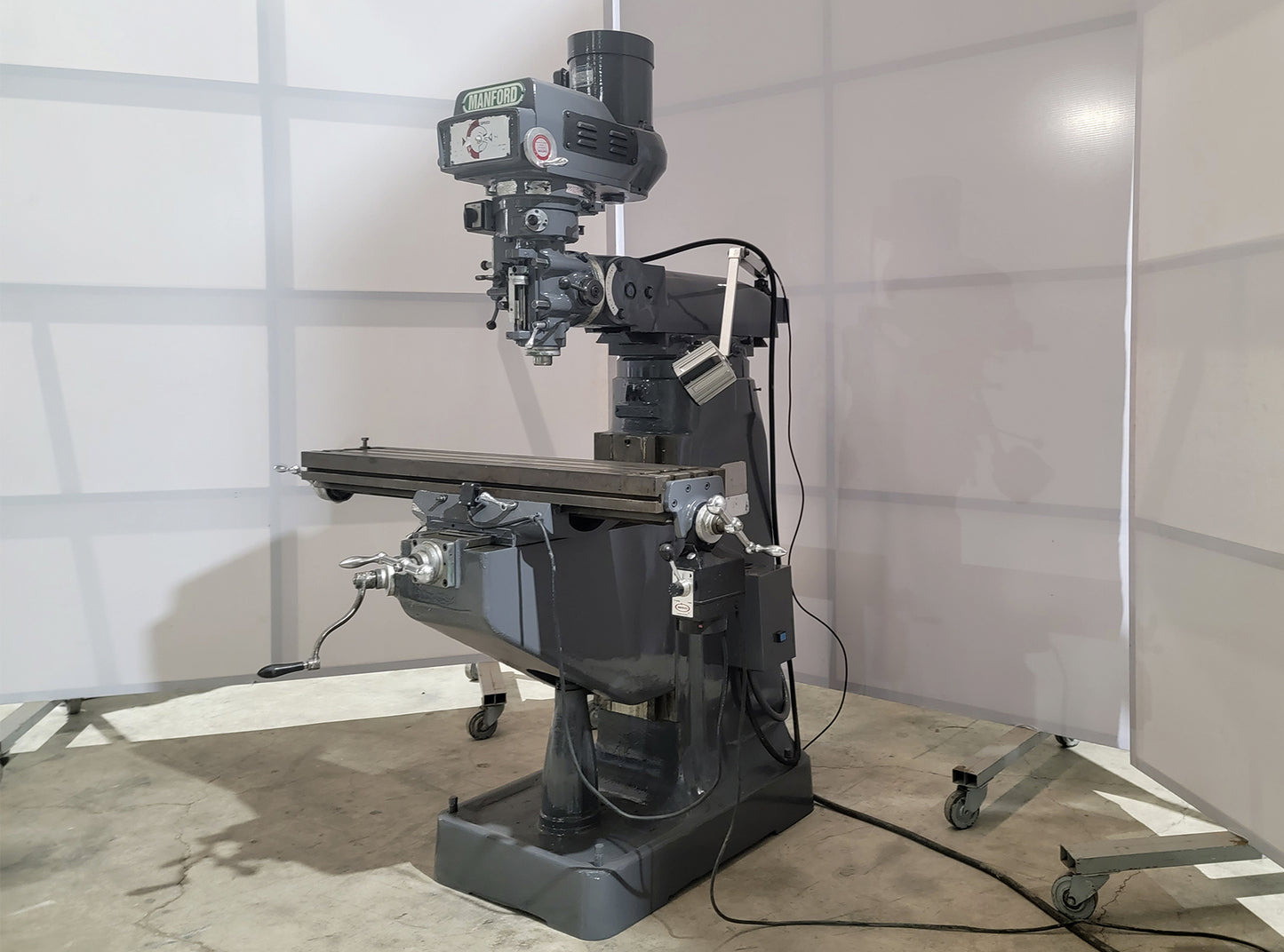 Manford SP-150VS Meehanite Milling Machine