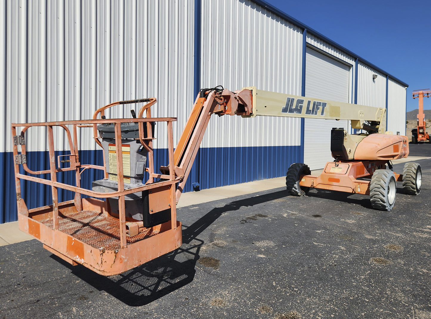 JLG E600JP Man Lift 500lbs