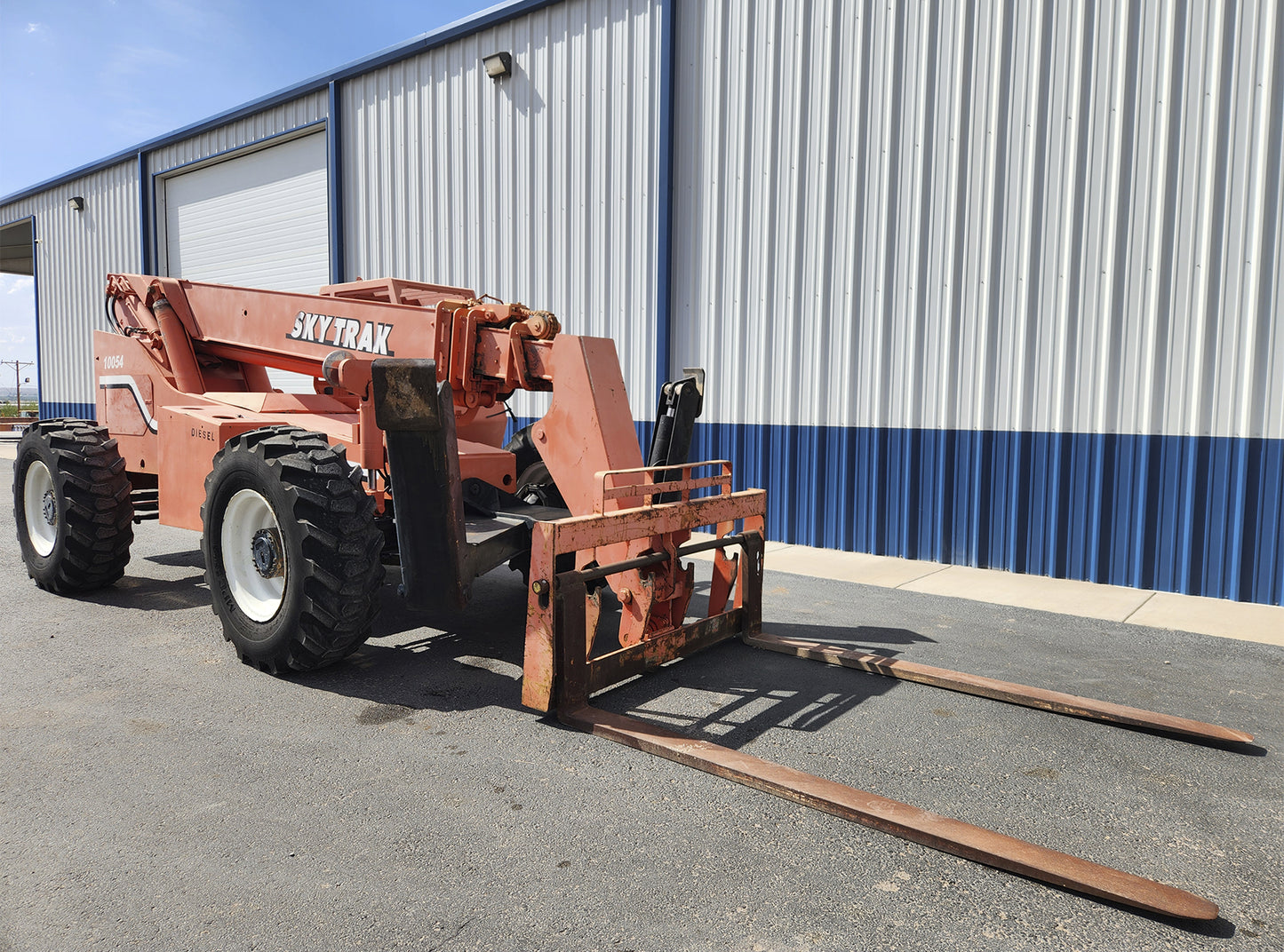 Skytrak 10054 Telescopic Forklift