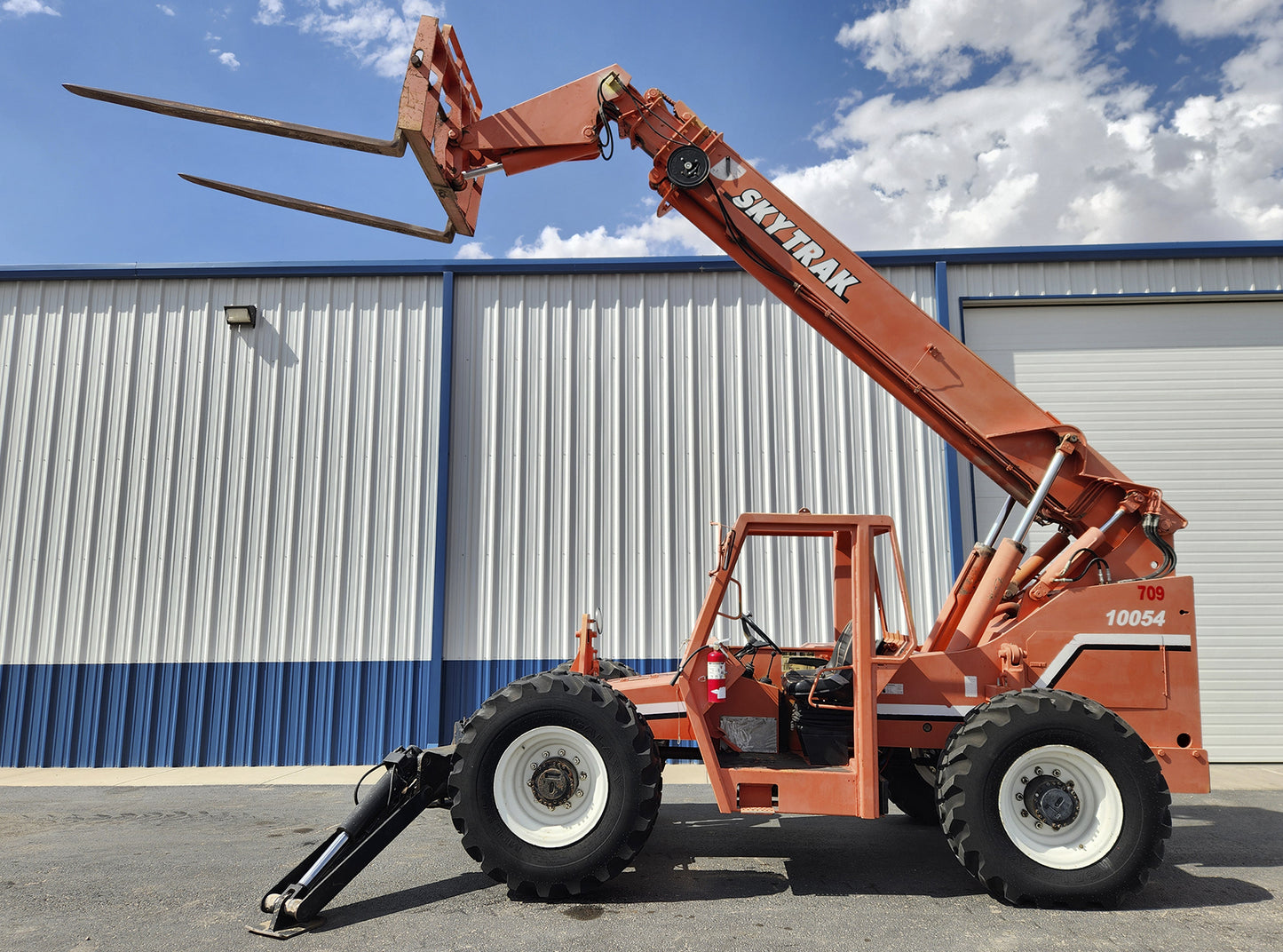 Skytrak 10054 Telescopic Forklift