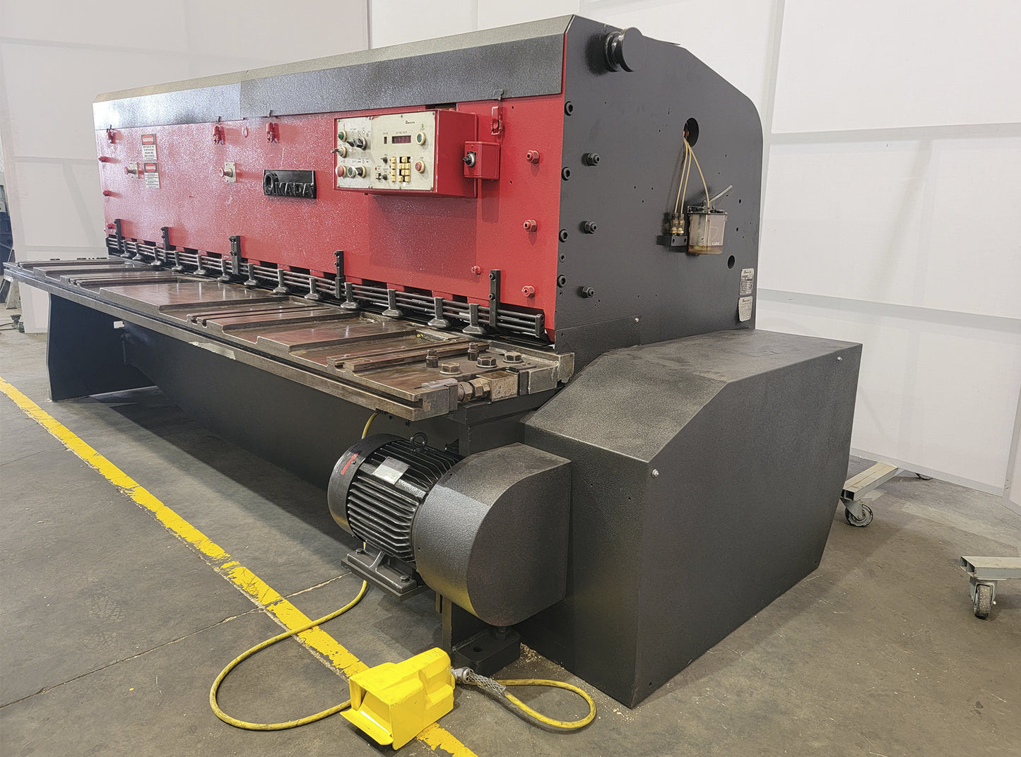 Amada M-3060 Shear 10' x 1/4"
