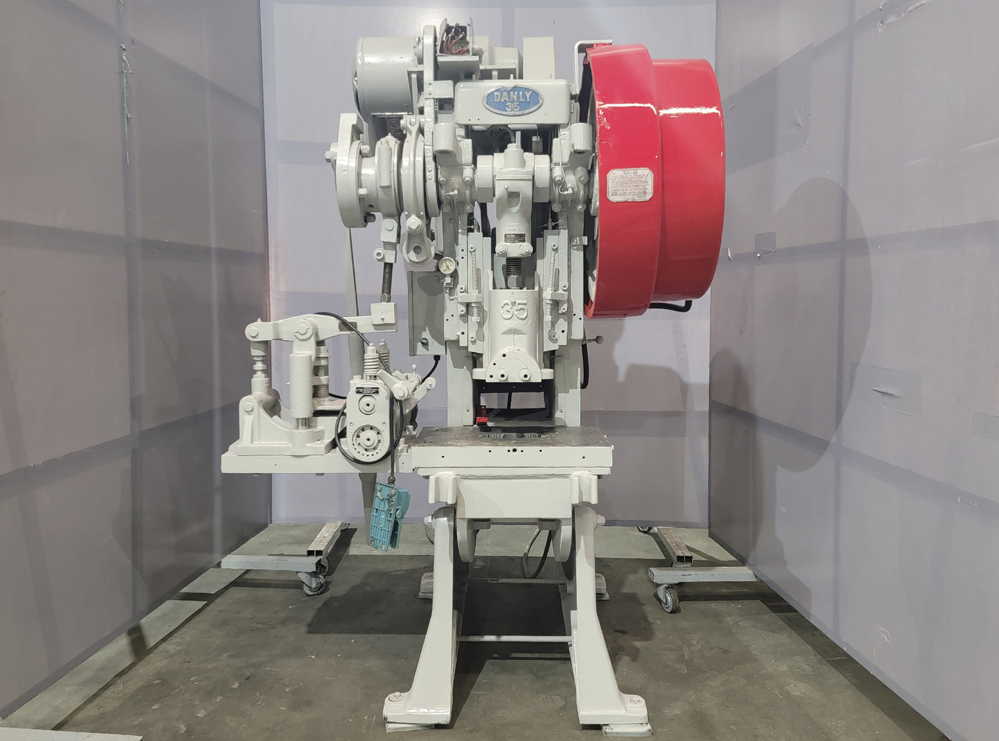Danly Machine Specialties Punching Machine