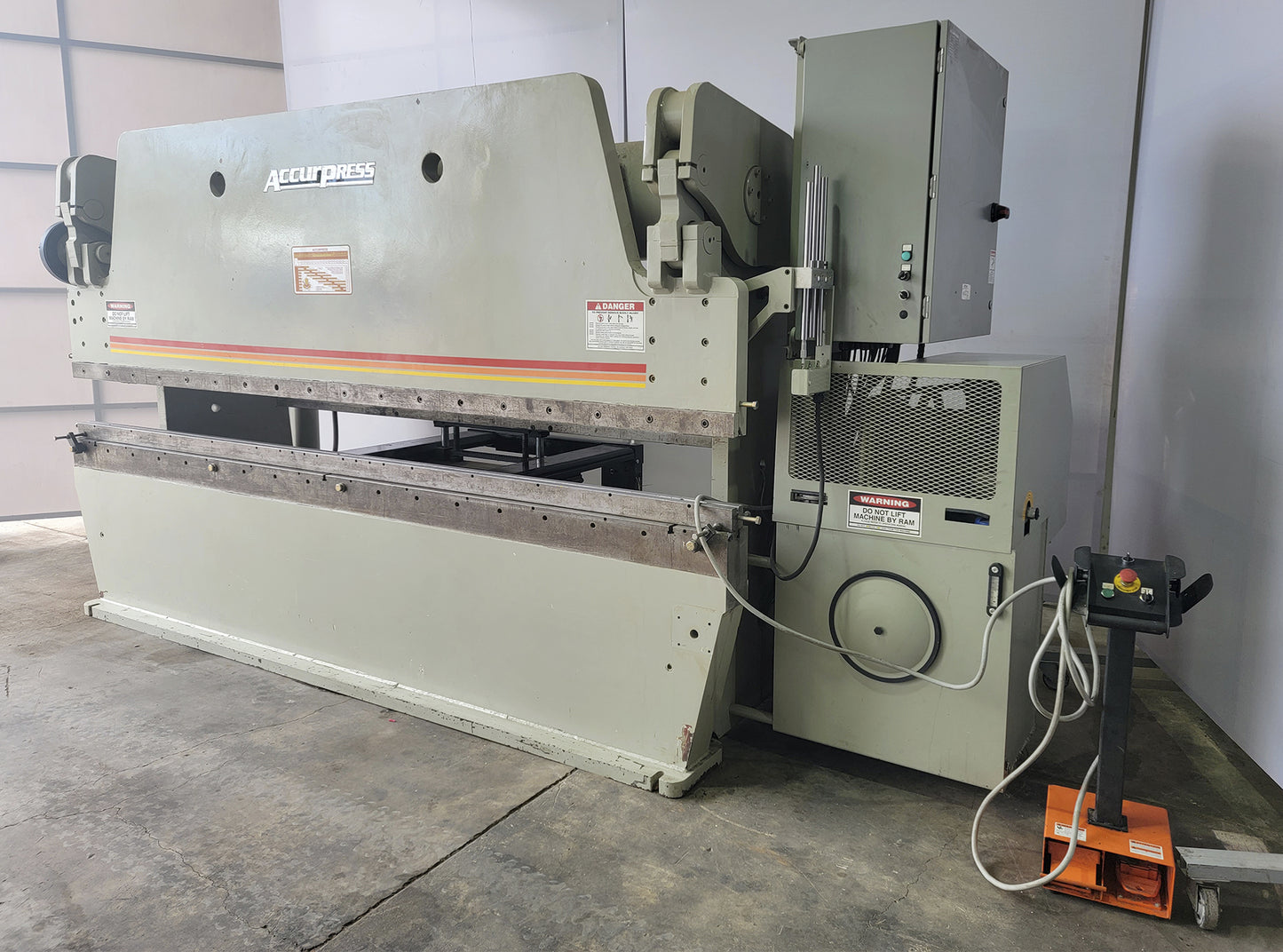 Accurpress 717512 Press Brake