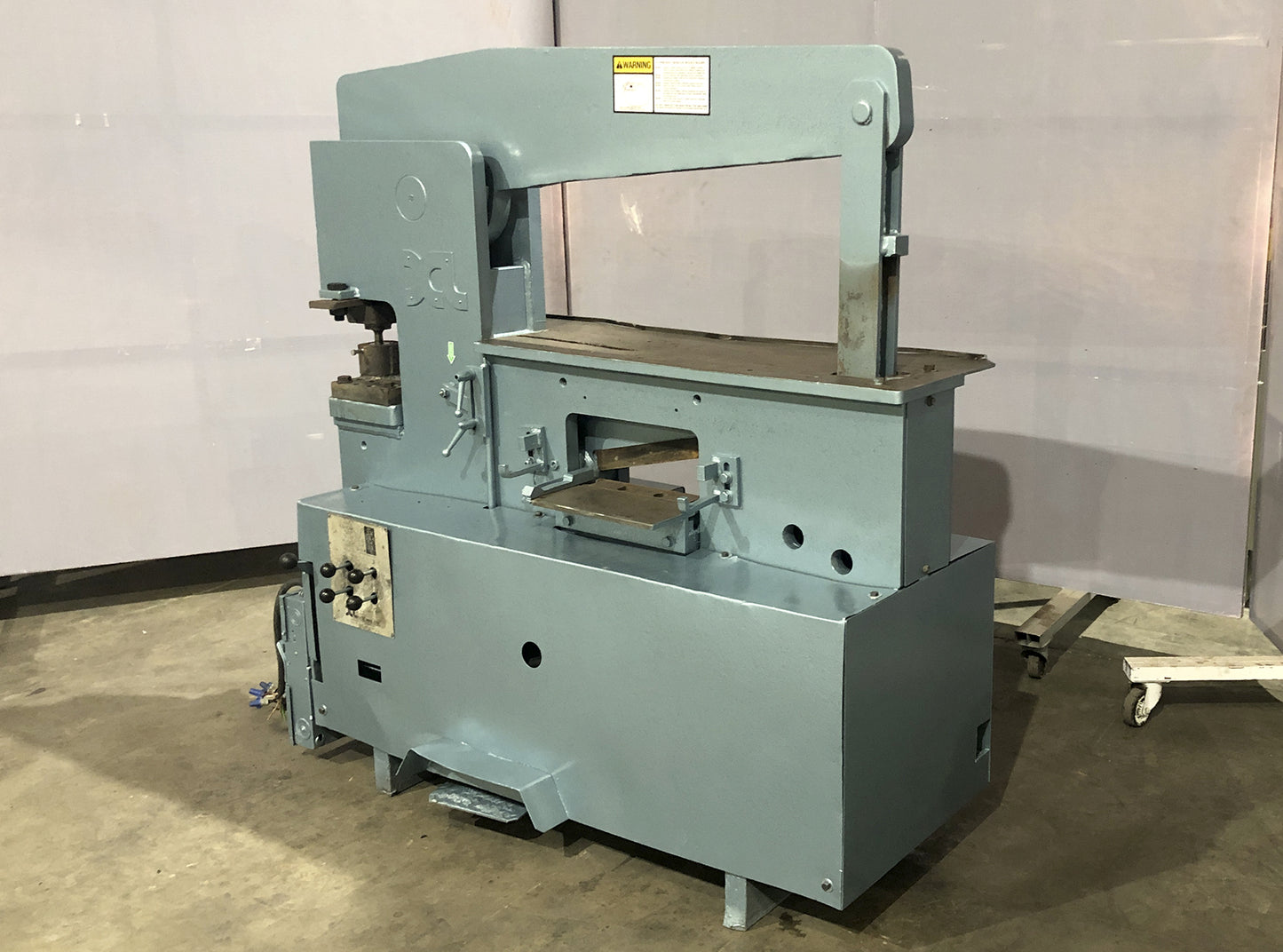 XL Excel MFG LTD 7076 Ironworker