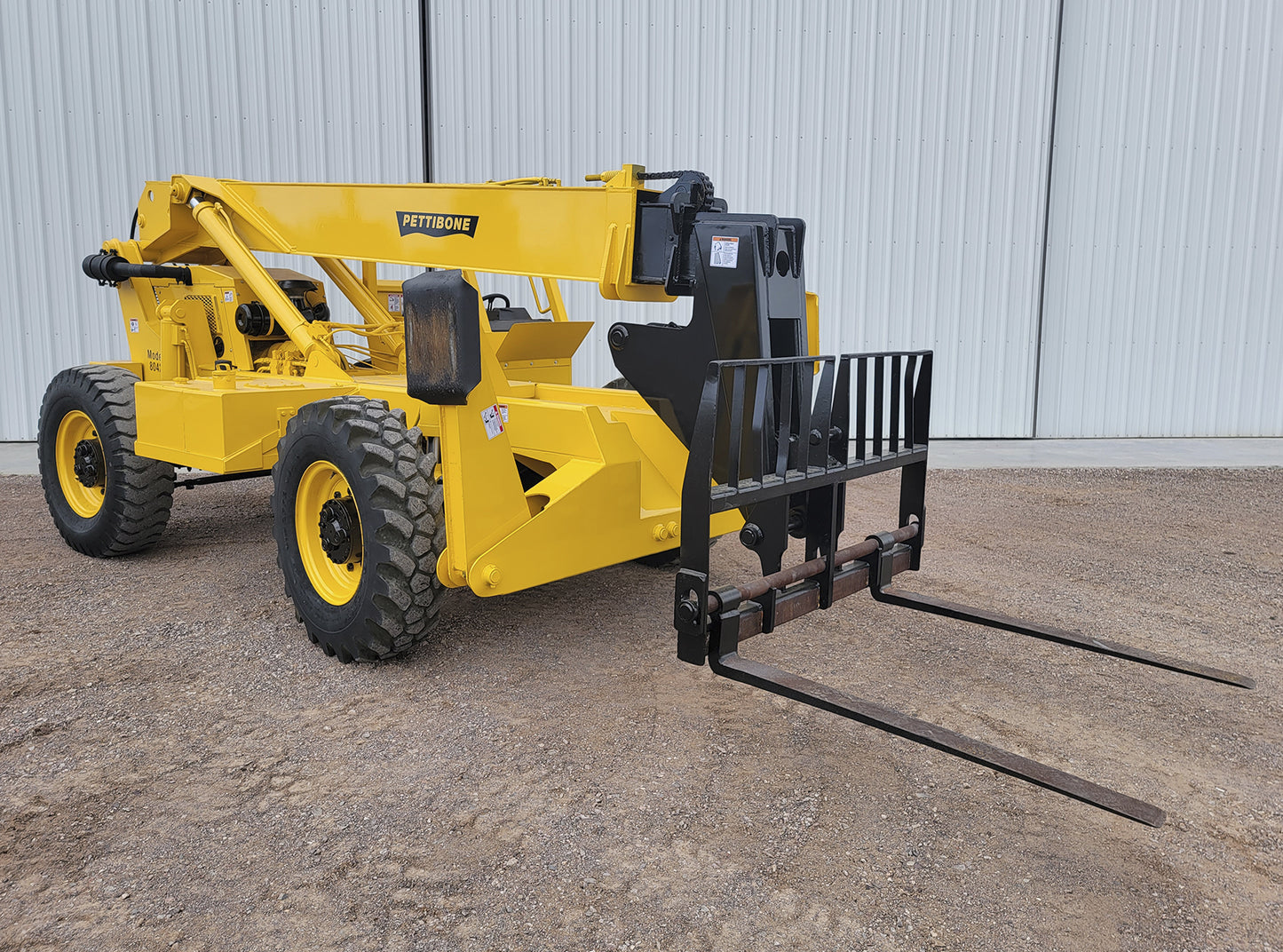 Pettibone 8042 Telescopic Forklift 8,000lbs