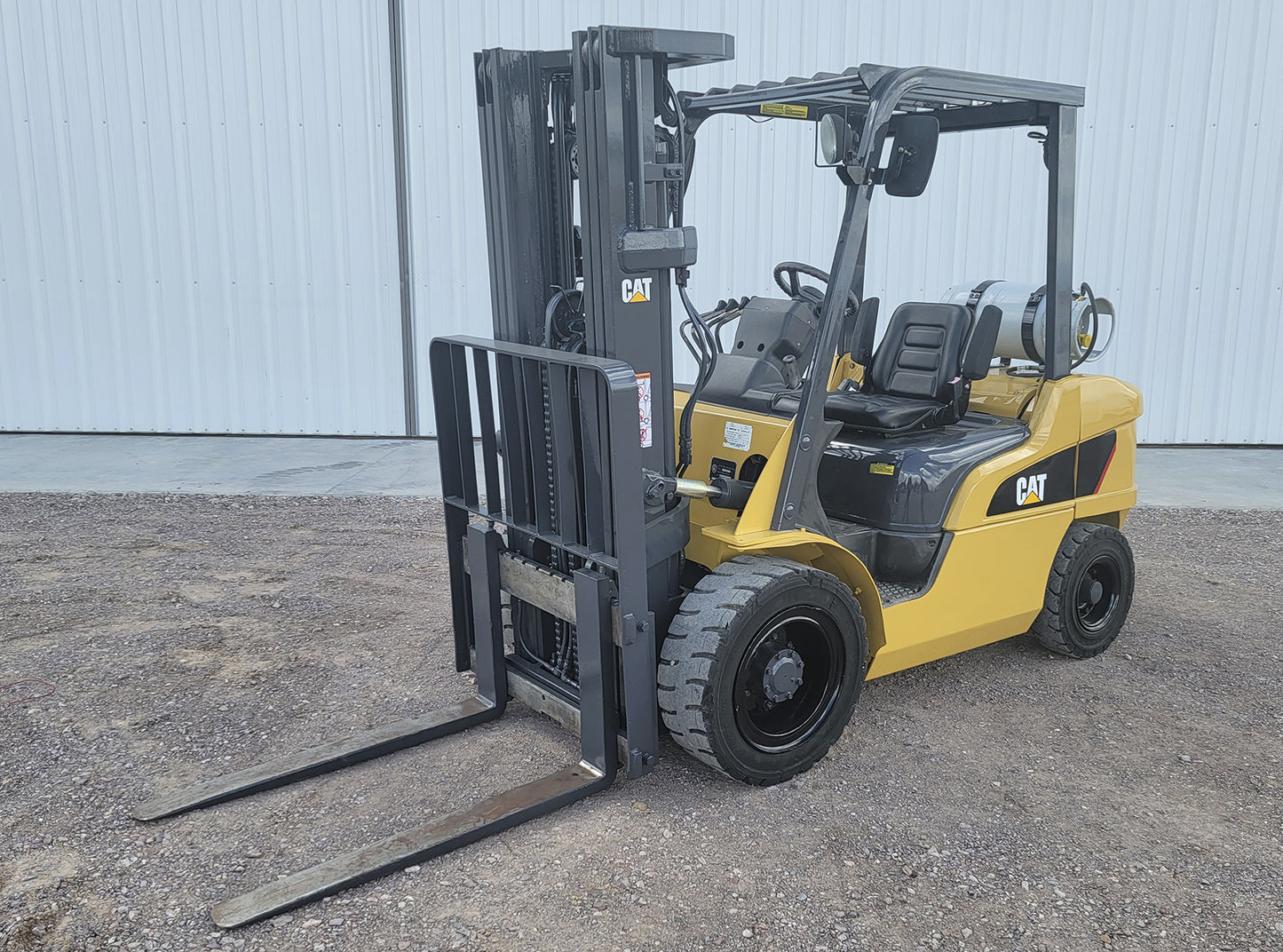 Caterpillar P6000-LP Forklift 6,000lbs