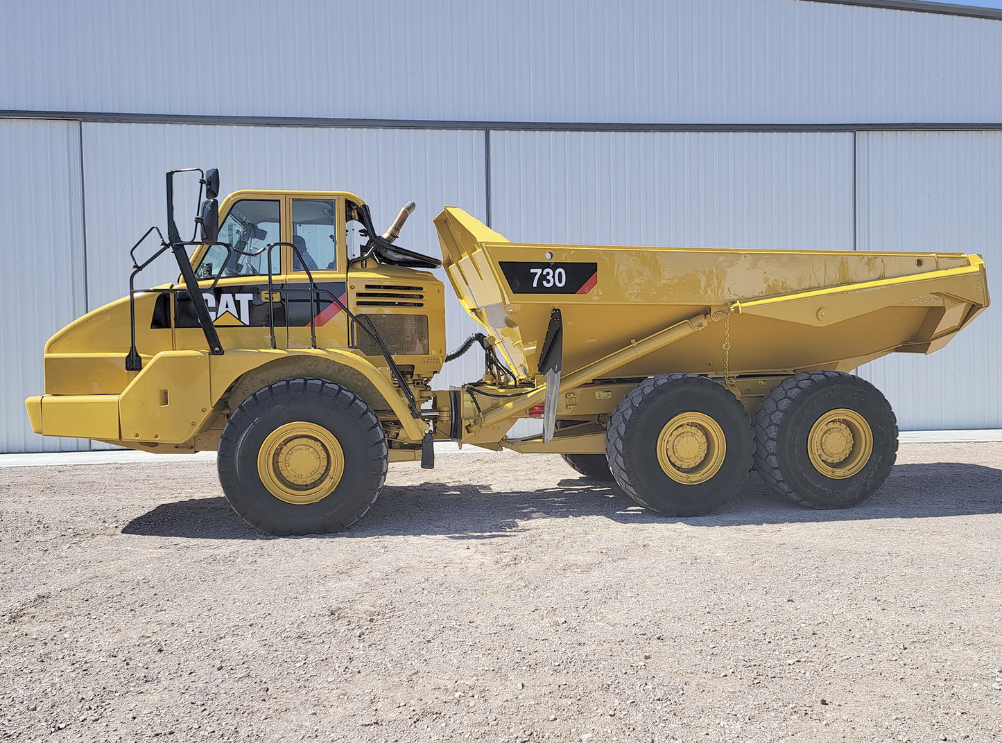 Caterpillar 730 Articulated Truck 2011