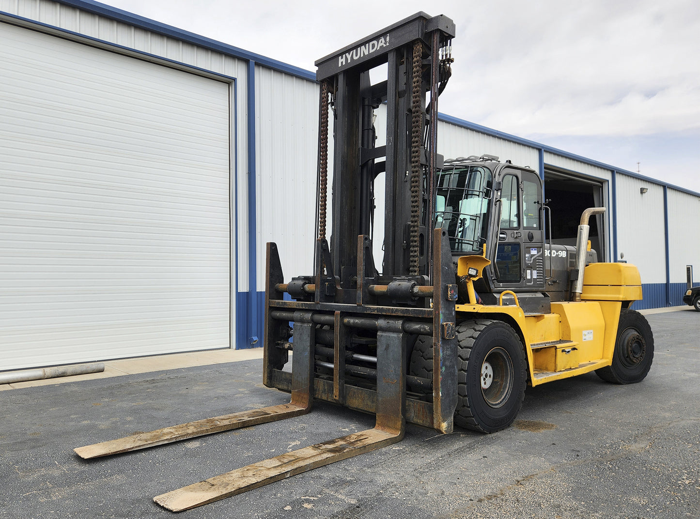 Hyundai 180D-9B Forklift