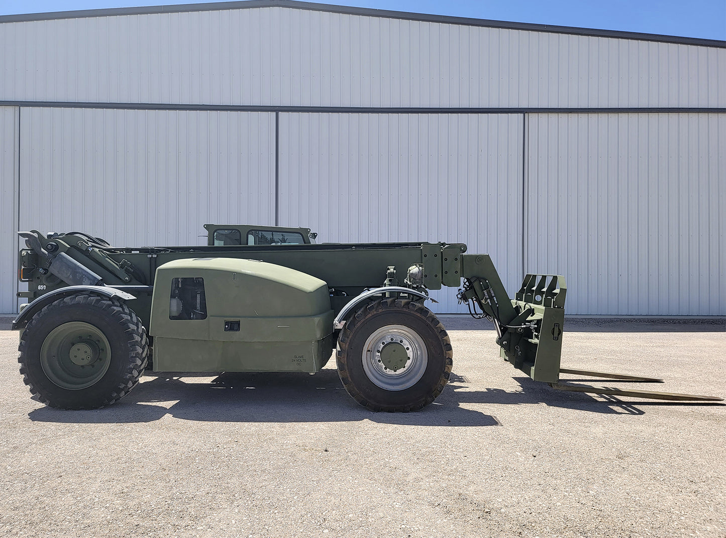 Oshkosh Defense LLC MMV3 Telescopic Forklift