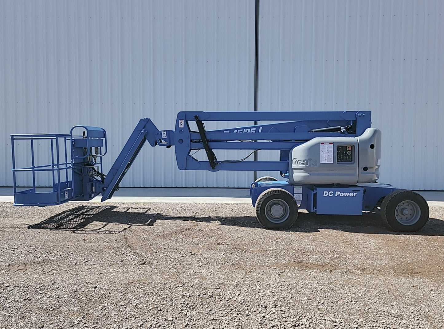 Genie Z-45/25 Man Lift Electric