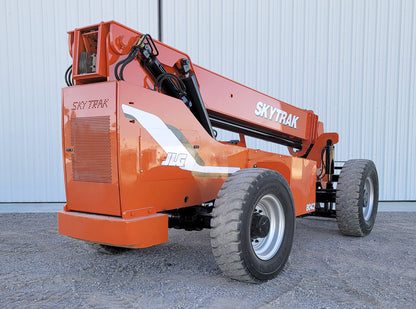 Skytrak 8042 Telescopic Forklift 8,000lbs