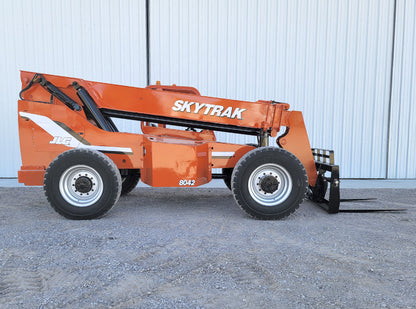 Skytrak 8042 Telescopic Forklift 8,000lbs