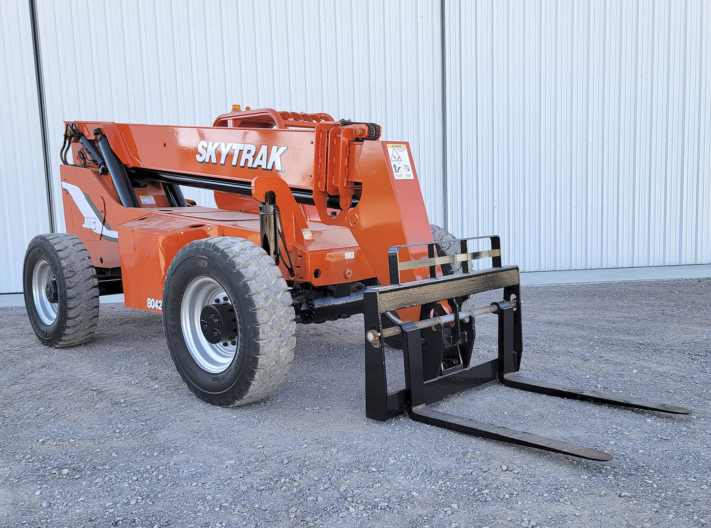 Skytrak 8042 Telescopic Forklift 8,000lbs