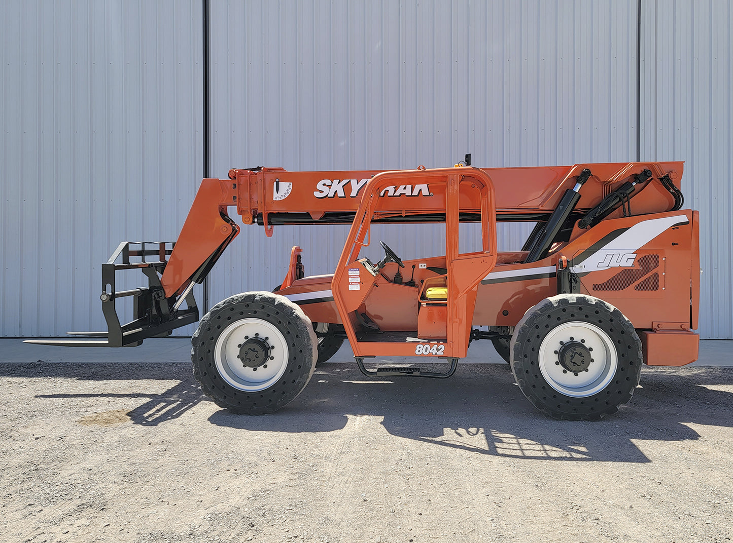 Skytrak 8042 Telescopic Forklift 2011