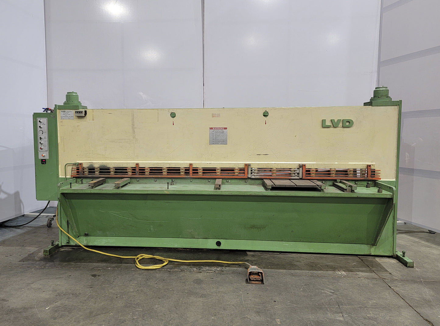 LVD JS 25/10 Shear 10' x 1/4"