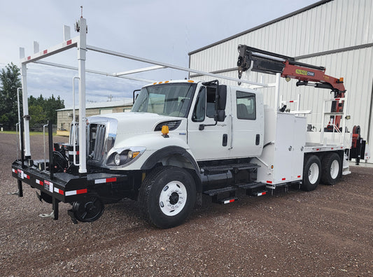 International 7500 SBA 6X4 Truck with Palfinger Crane