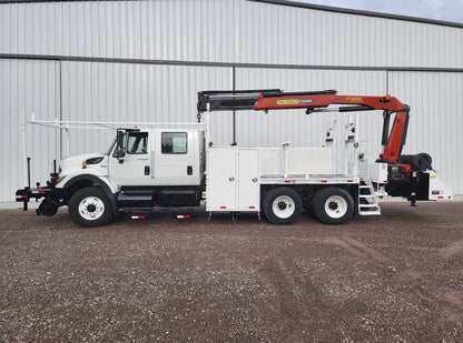 International 7500 SBA 6X4 Truck with Palfinger Crane