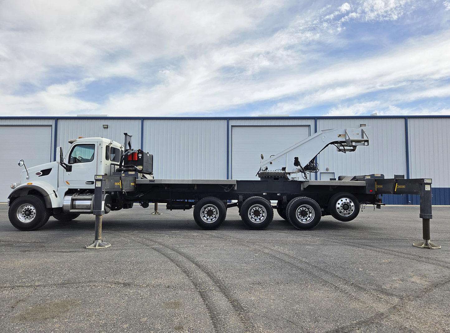 Peterbilt 567 Truck