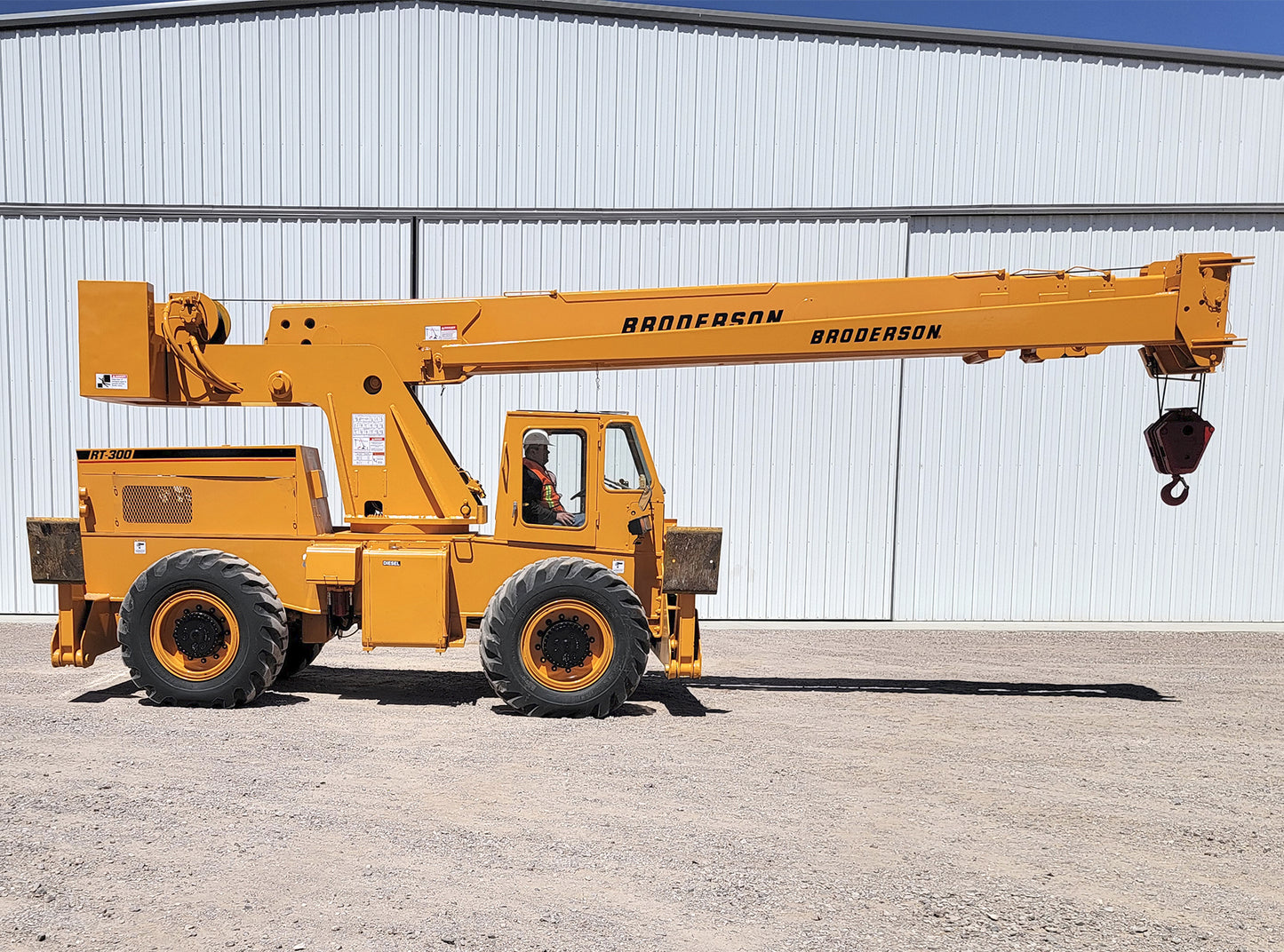 Broderson RT-300-2C Crane 15ton