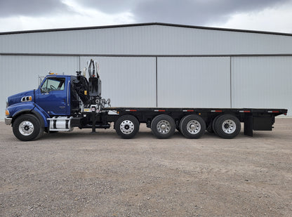 Sterling LT9500 Truck with Autogru PM 32026LC Crane