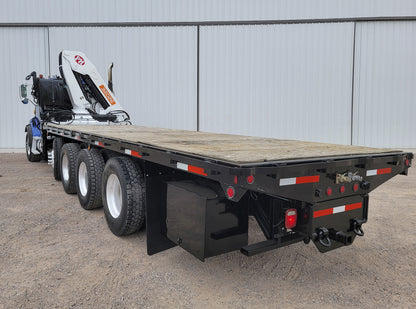 Sterling LT9500 Truck with Autogru PM 32026LC Crane