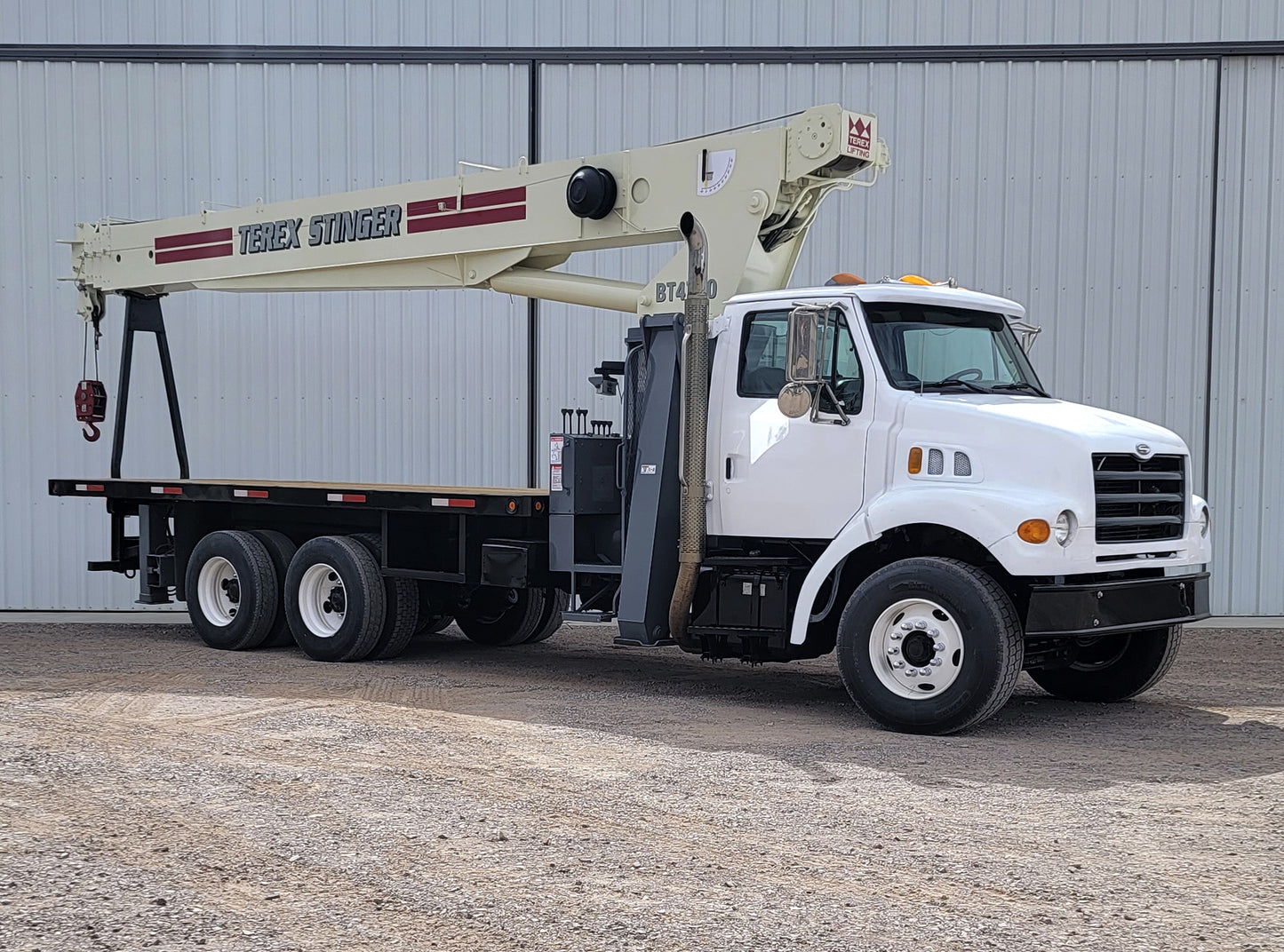 Sterling LT7500 Truck with Terex BT-4792 Crane
