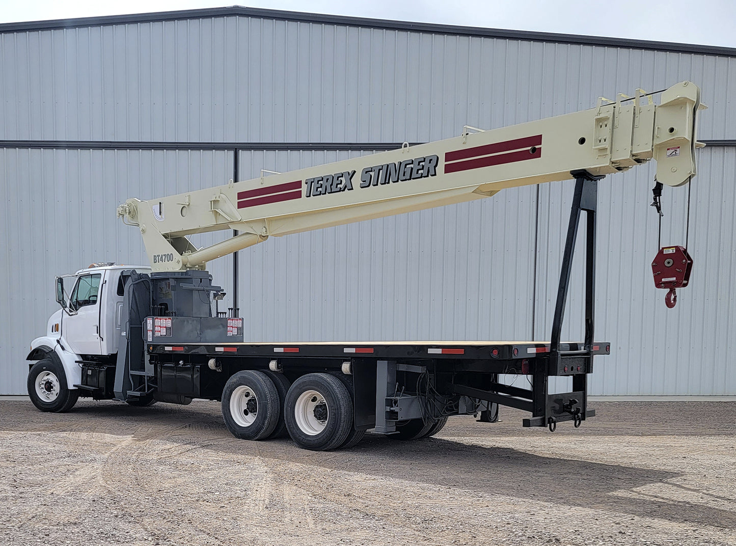 Sterling LT7500 Truck with Terex BT-4792 Crane