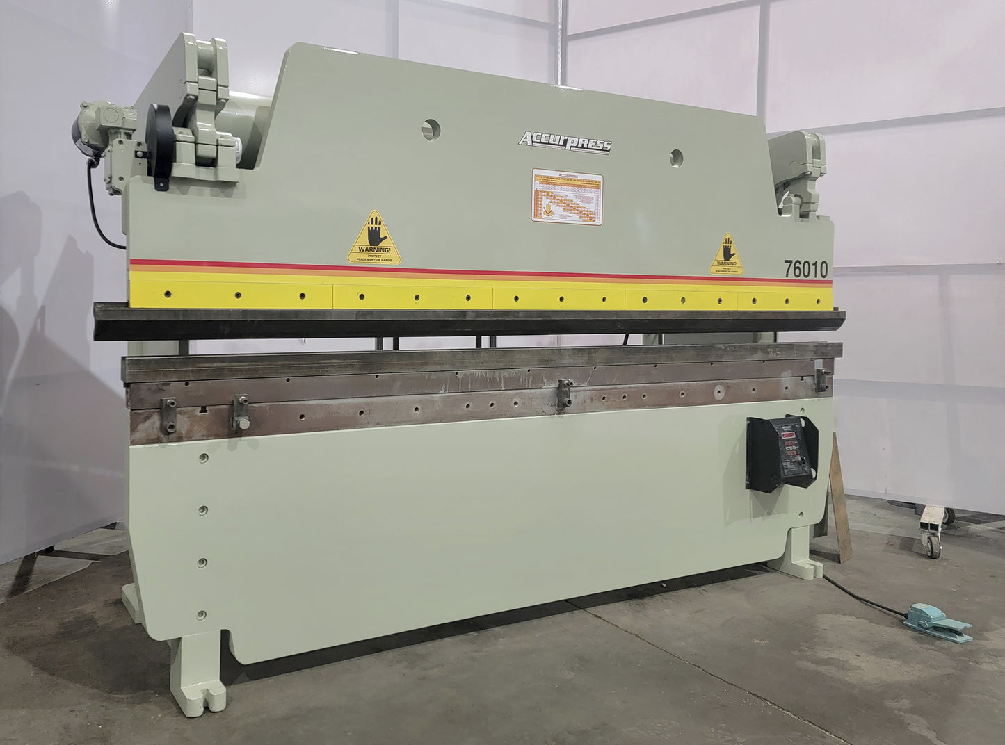 Accurpress 76010 Press Brake 60Ton
