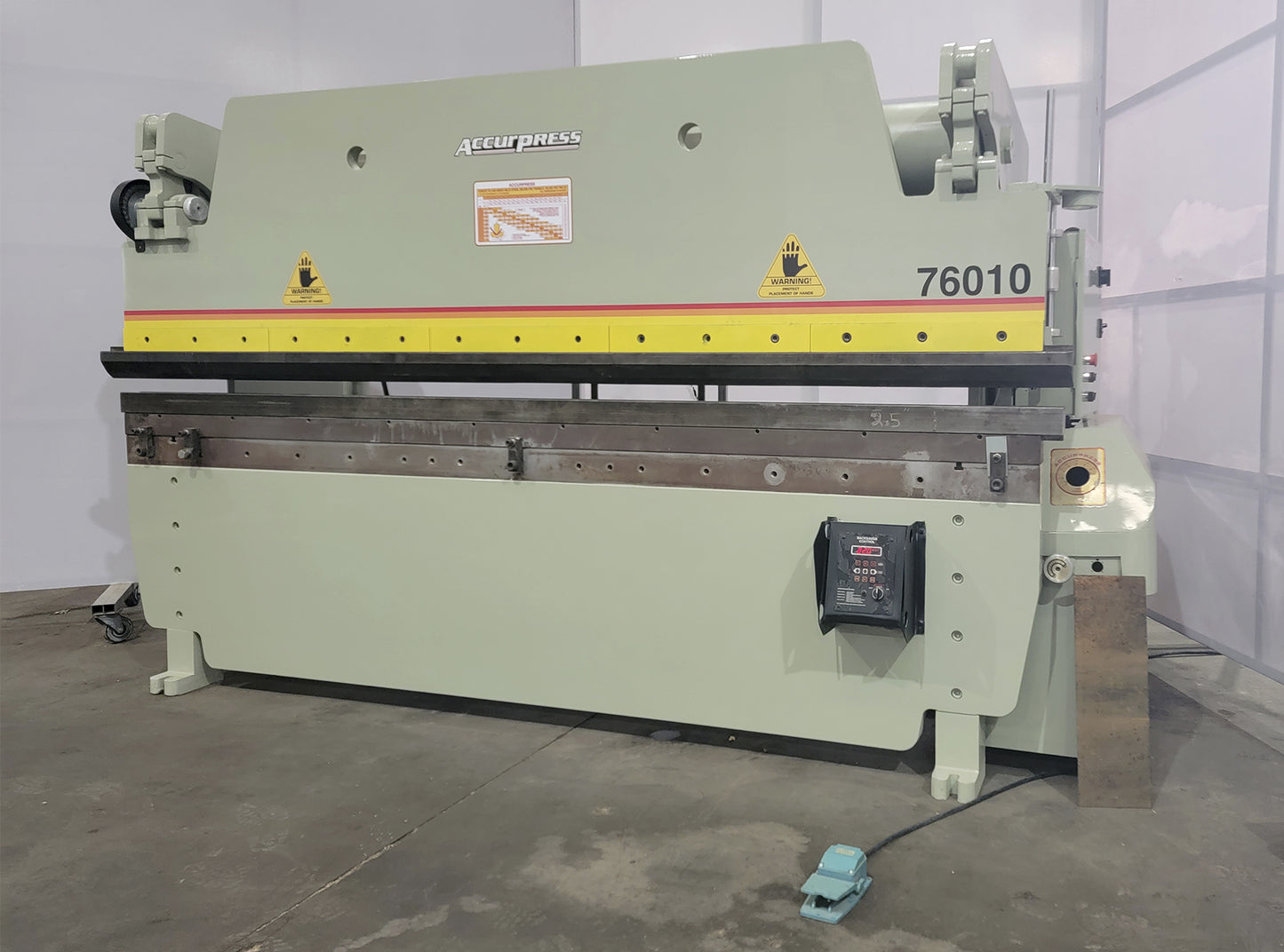 Accurpress 76010 Press Brake 60Ton