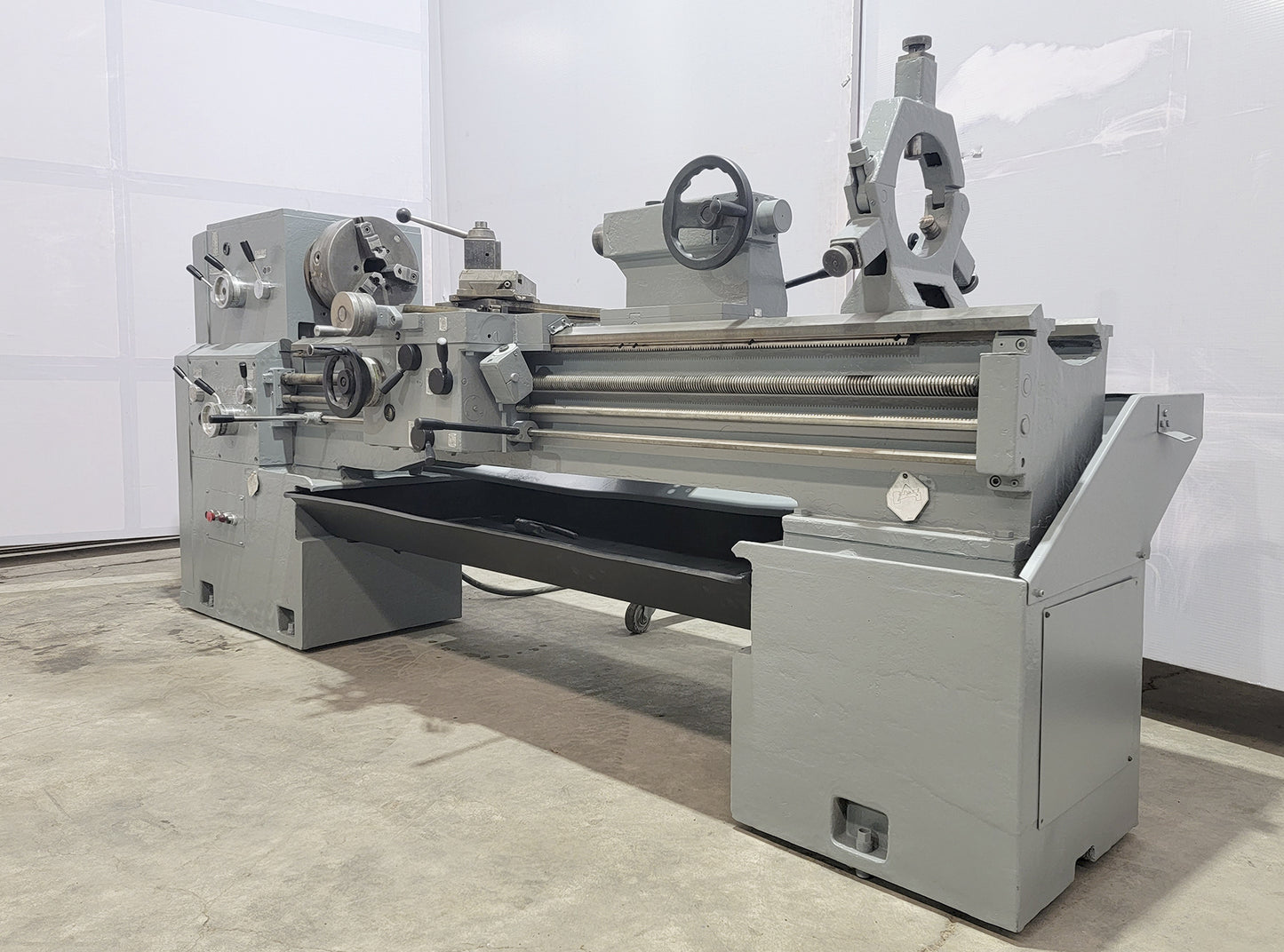 American Machine Tool AT-1460-G-TW Lathe