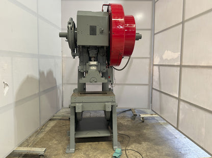 L&J 45 Punching Machine 45ton