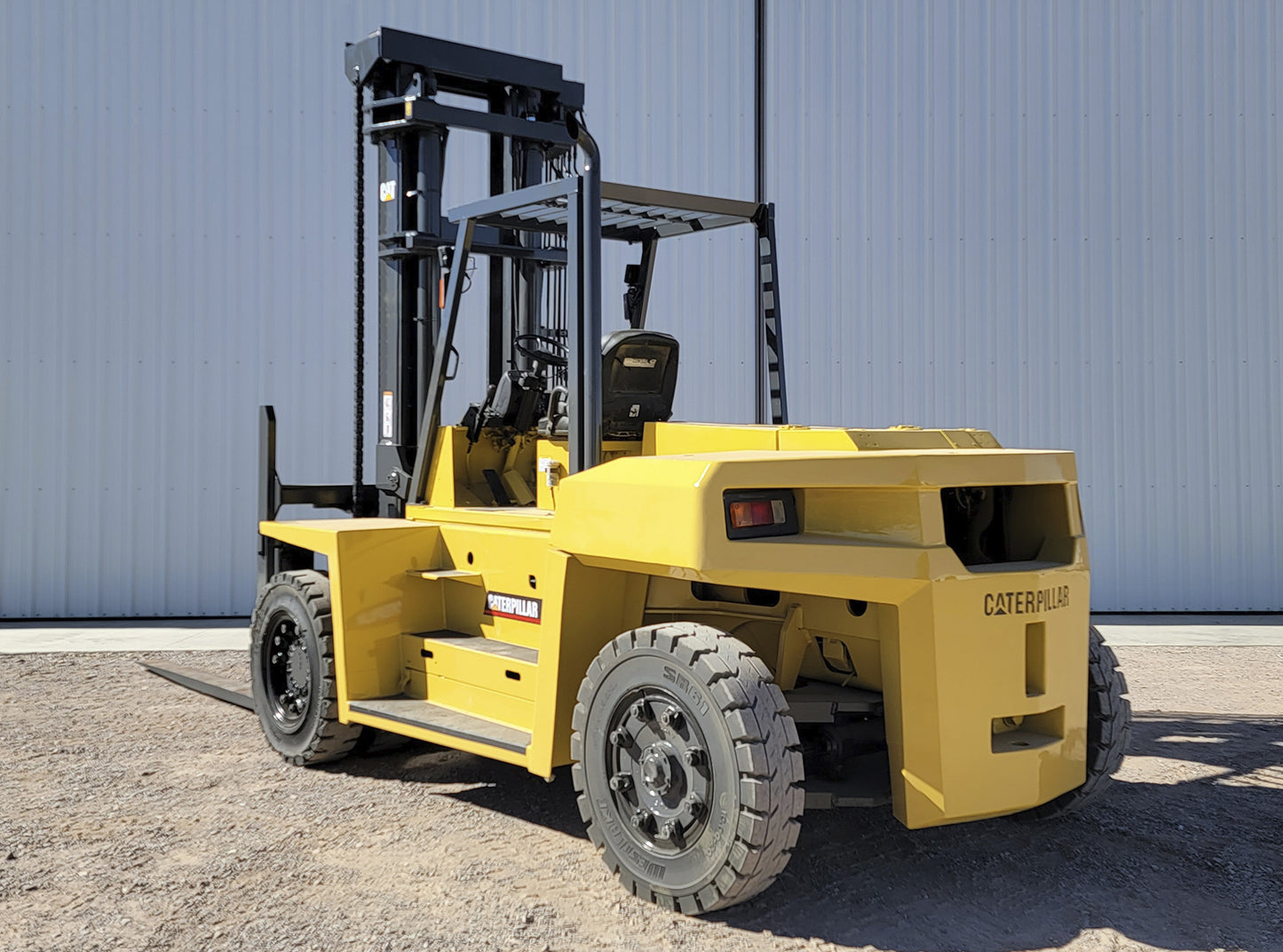 Caterpillar DP115 Forklift 25,000lbs