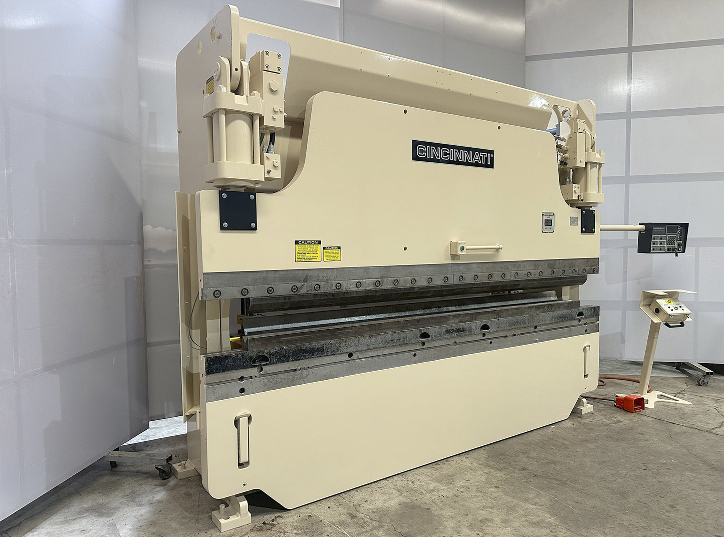 Cincinnati 90 CBII X10 FT Press Brake 90ton
