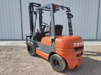 Toyota 52-6FGU30 Forklift 6,000lbs