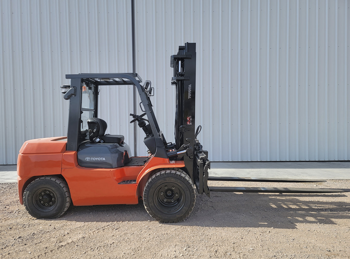 Toyota 7FDKU40 Forklift 9,000lbs
