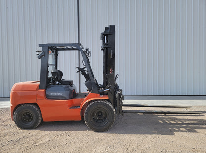 Toyota 7FDKU40 Forklift 9,000lbs
