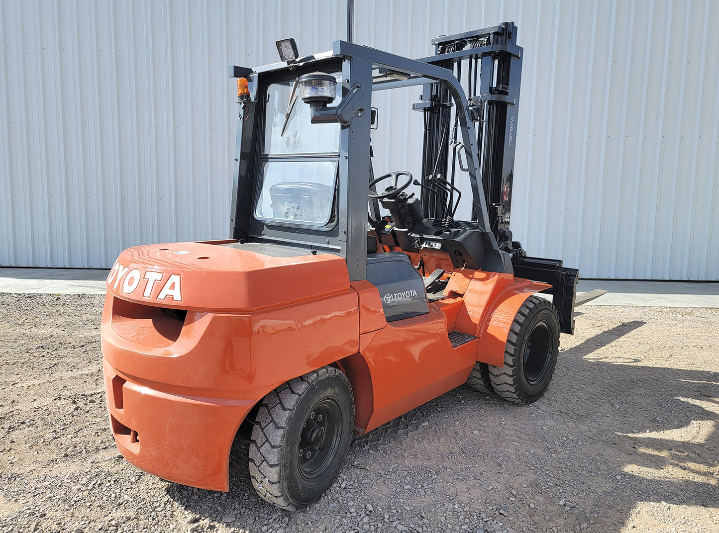 Toyota 7FDKU40 Forklift 9,000lbs