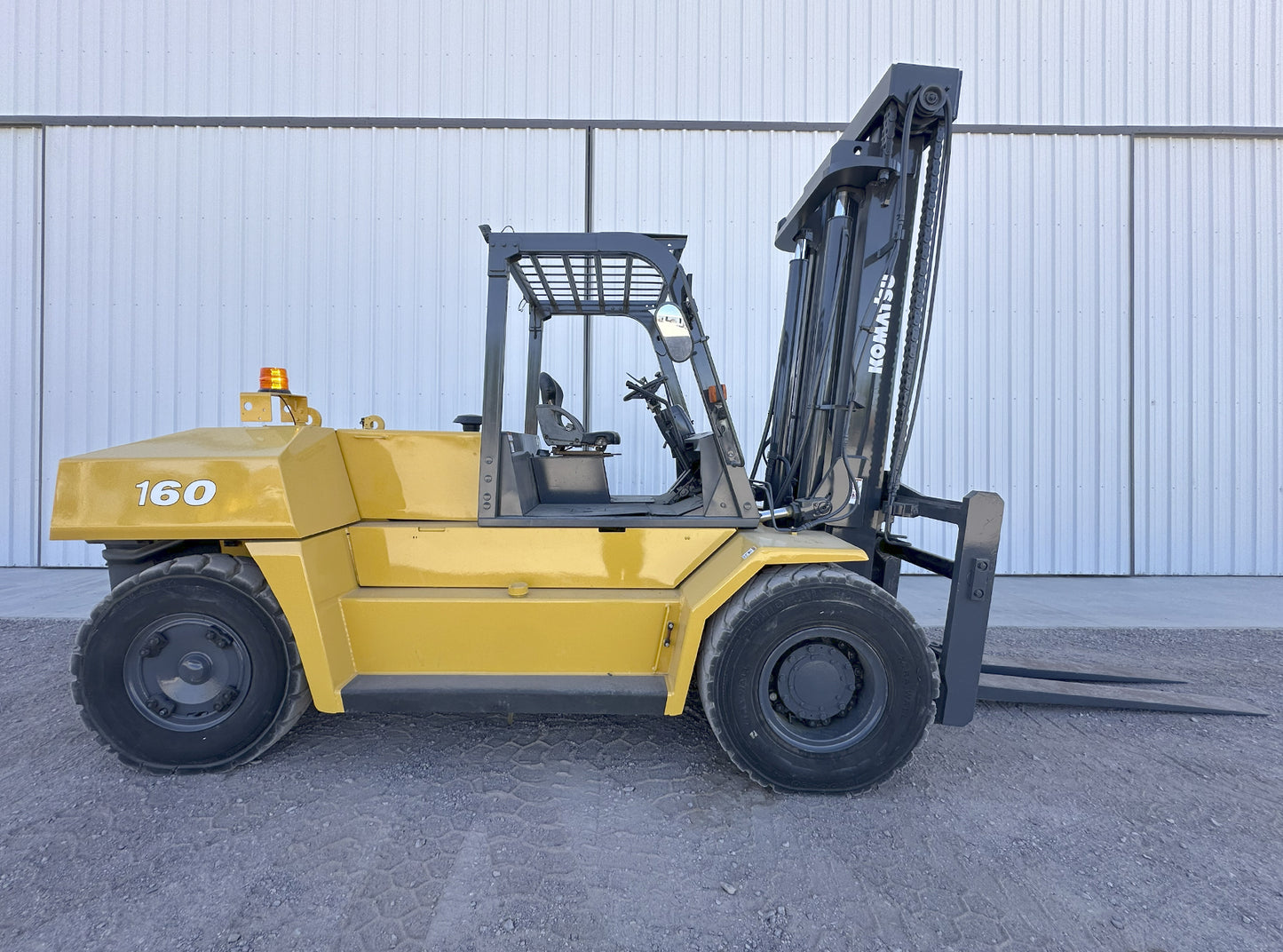 Komatsu FD160E-8 Forklift 15ton
