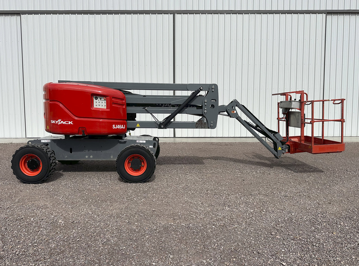 SkyJack SJ46AJ Man Lift 500lbs