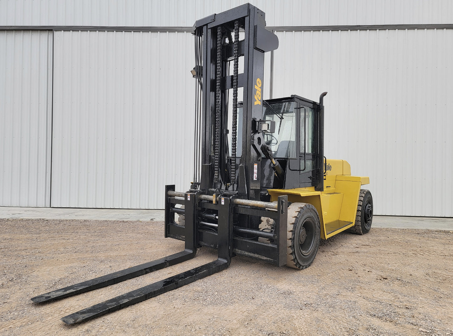 Yale 330 Forklift 33,000lbs