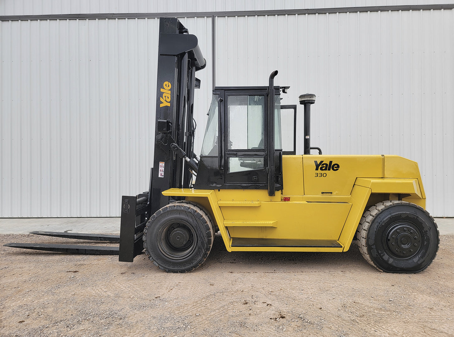 Yale 330 Forklift 33,000lbs