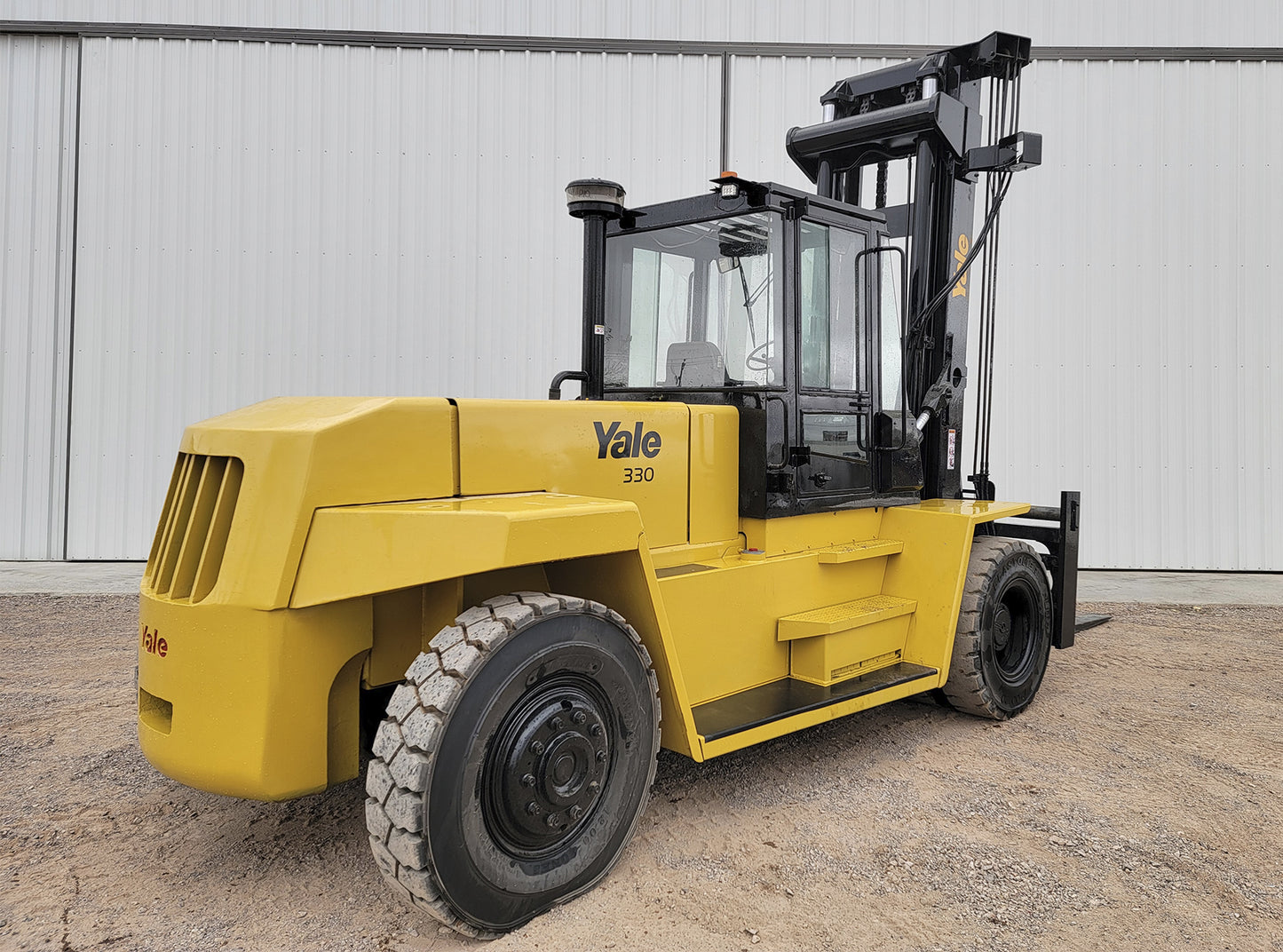 Yale 330 Forklift 33,000lbs