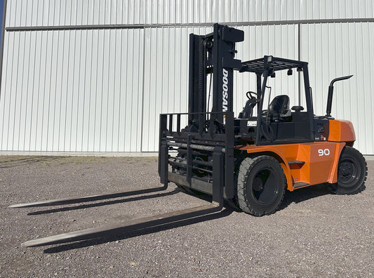 Doosan D90S-5 Forklift 2011