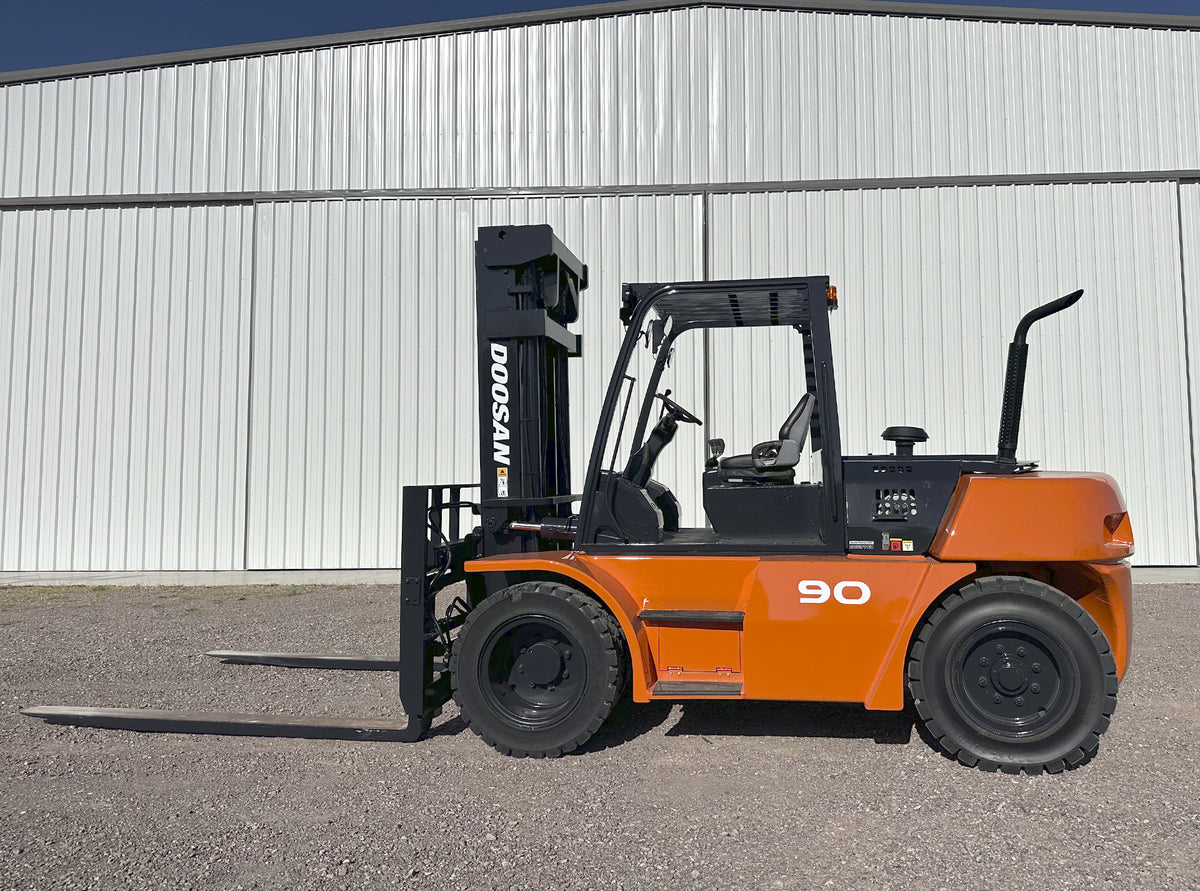 Doosan D90S-5 Forklift 2011