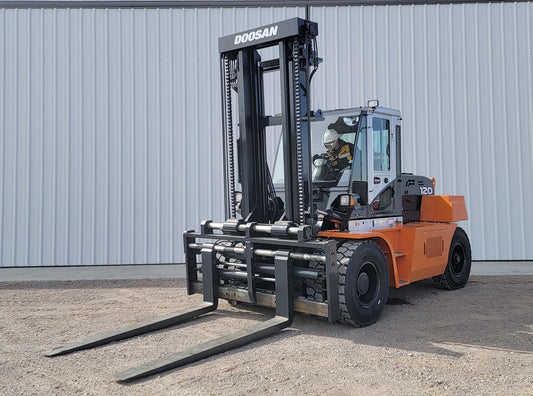 Doosan D120S-7 Forklift 25,000lbs