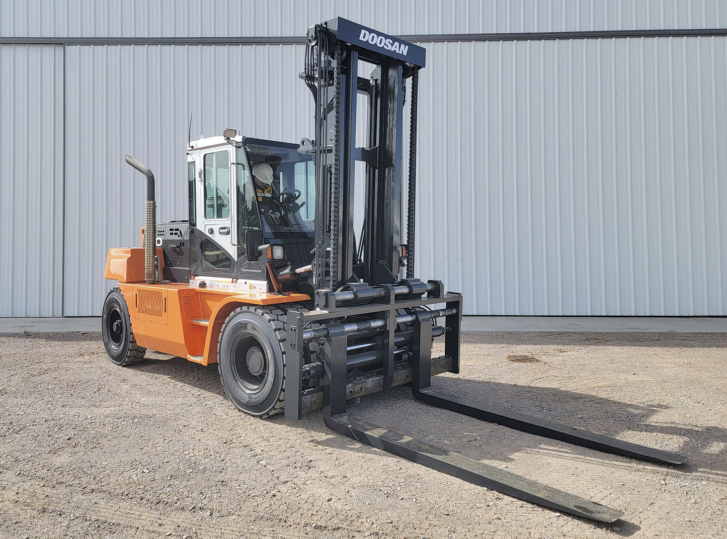 Doosan D120S-7 Forklift 25,000lbs