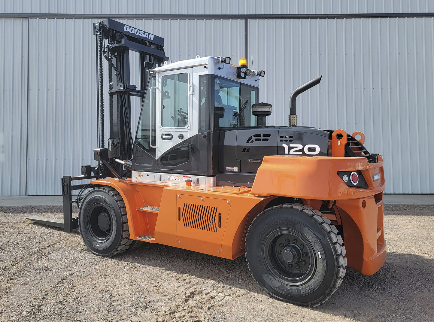 Doosan D120S-7 Forklift 25,000lbs