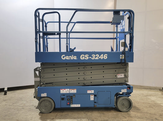 Genie GS-3246 Man Lift 700lbs