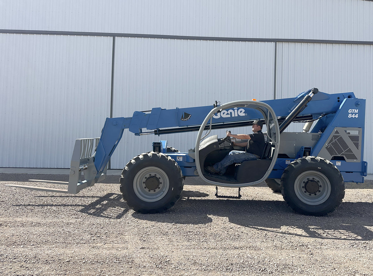 Telescopic Genie GTH-844 Forklift