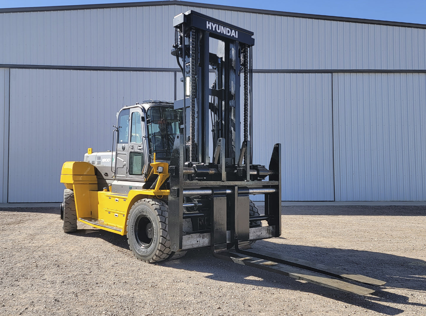 Hyundai 180D-9B Forklift 36,000lbs
